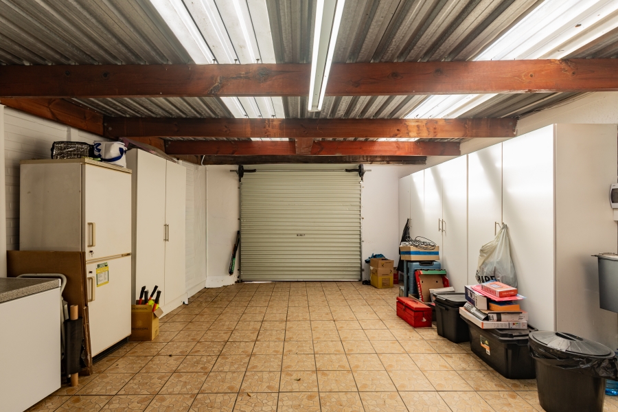 5 Bedroom Property for Sale in Ruyterwacht Western Cape